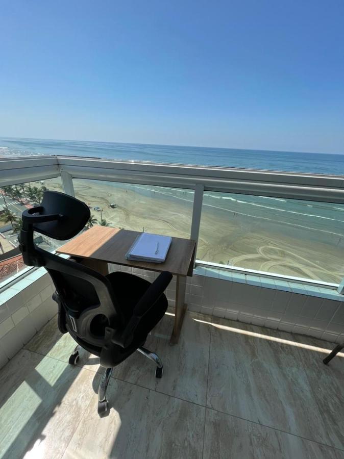 Mongagua Com Vista Para O Mar Pe Na Areia Zewnętrze zdjęcie