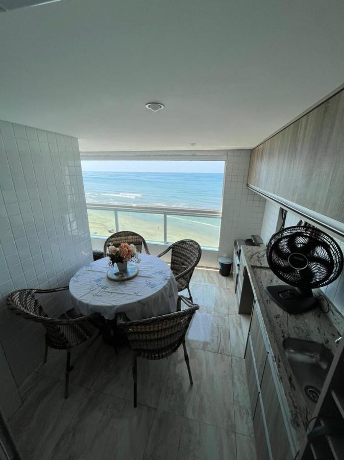 Mongagua Com Vista Para O Mar Pe Na Areia Zewnętrze zdjęcie